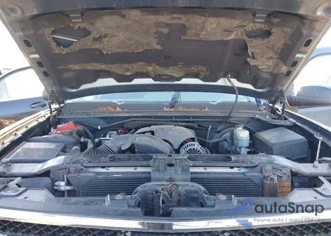 2010 Chevrolet Silverado 1500 Ls z USA, uszkodzony, nr VIN 1GCSKREA4AZ258690